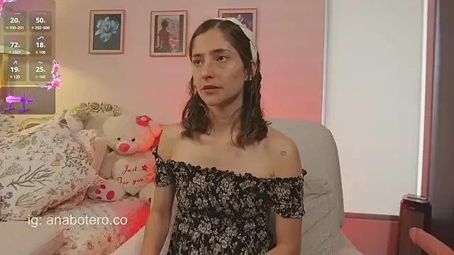 KittyAna on StripChat