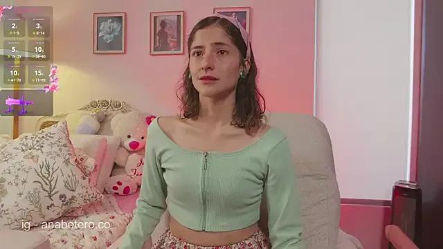 KittyAna on StripChat