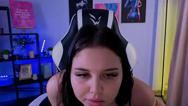 StripChat KittyKrissy_ is Freechat KittyKrissy_ — oil on tits