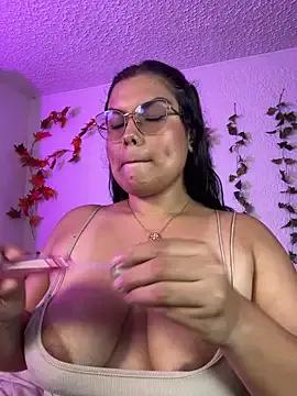 kittylu__ — sexy naked dance