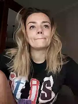 Freechat KrissSexi on StripChat