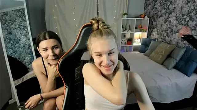 Laila_Blarr on StripChat