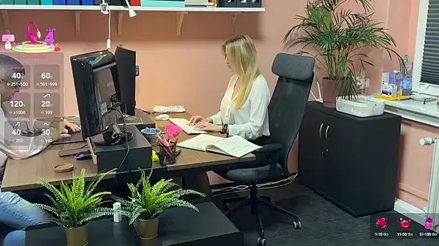 Freechat legsLONG on StripChat