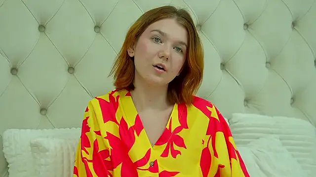 LessySmith on StripChat 