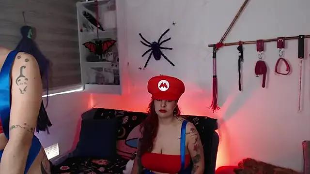 Lexxi_and_RedWidow on StripChat 