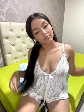 Lia_sex69 on StripChat