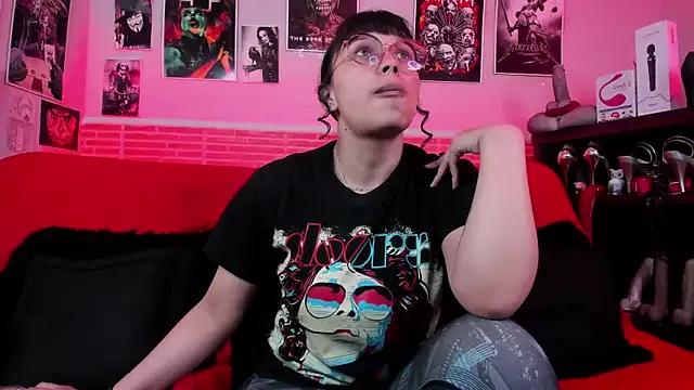 Freechat lilith-deveraux on StripChat