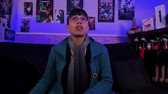 Freechat lilith-deveraux on StripChat