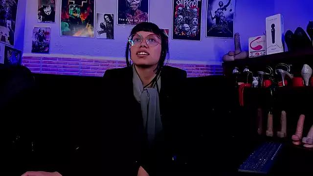 Freechat lilith-deveraux on StripChat