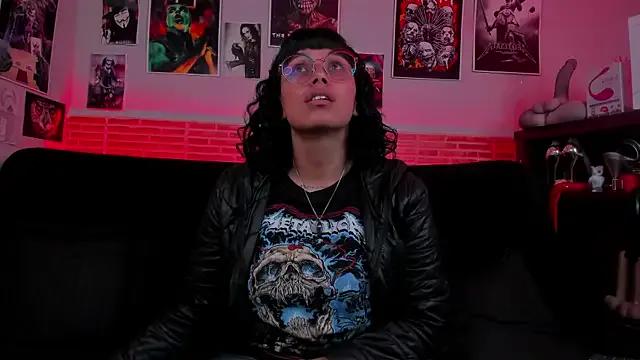 Freechat lilith-deveraux on StripChat