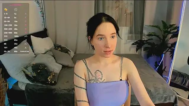 lilithlunna on StripChat