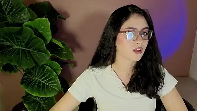 LiLLiAnderson on StripChat 