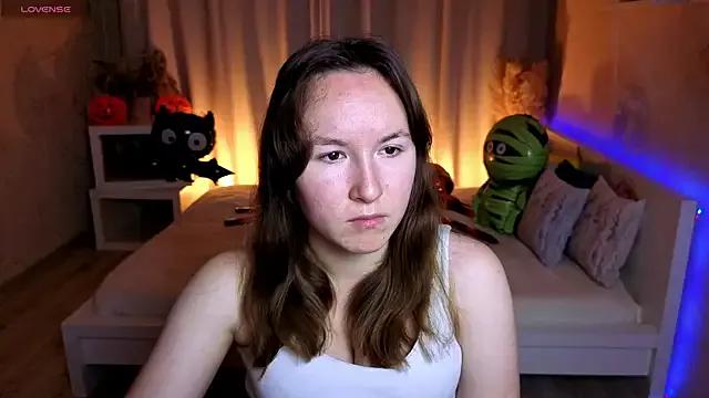 Little_doll_meow on StripChat 