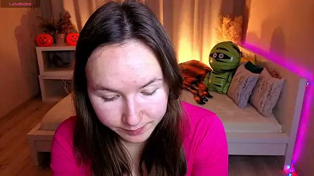 Little_doll_meow on StripChat 