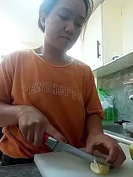 Freechat Lovelyclaya on StripChat