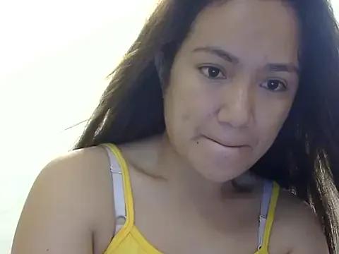Freechat Lovelyclaya on StripChat