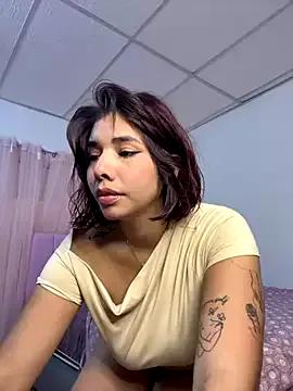 Freechat LucyMartelli on StripChat