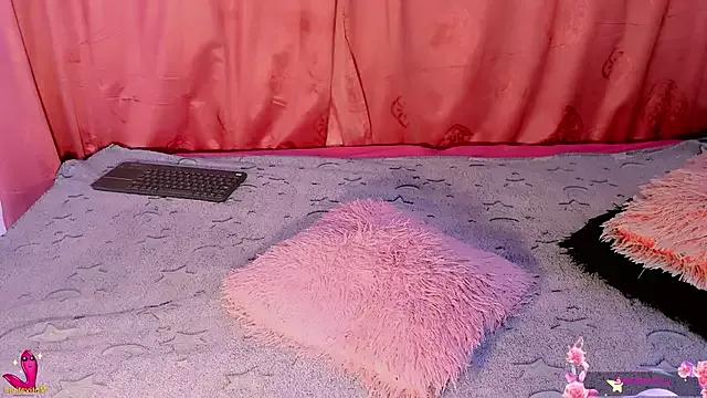 Freechat Mariana-ofc on StripChat
