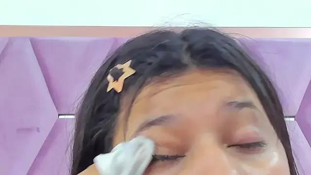 Freechat MaskedGirl_ on StripChat