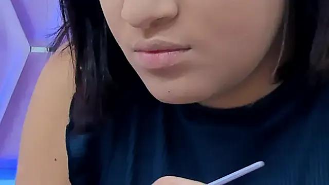 Freechat MaskedGirl_ on StripChat