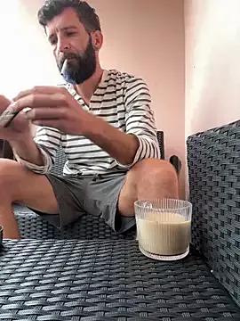 Freechat Michel_huge on StripChat