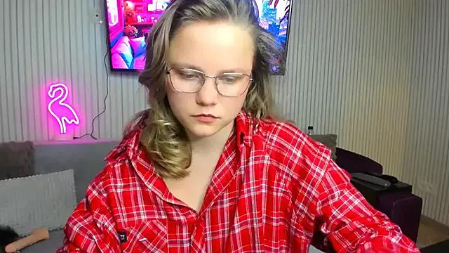 StripChat milalapka  is Freechat  milalapka — naked tits + oil on tits