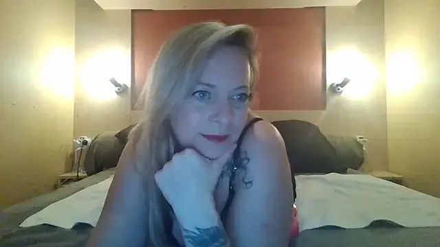 Miss-Chupagirly on StripChat