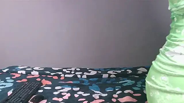 MissHornyChristian25 on StripChat 