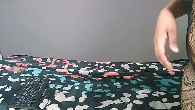 MissHornyChristian25 on StripChat 