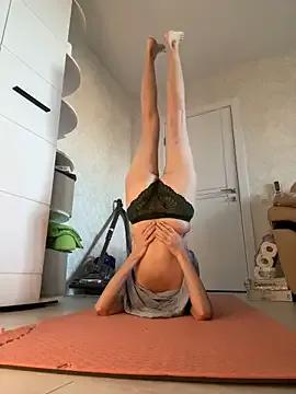 MollyStory on StripChat