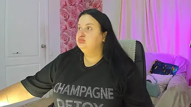 Freechat MonaSteele on StripChat