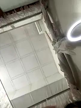 Freechat Nana_Yuki on StripChat