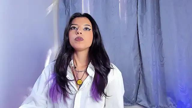 NanakoDollx on StripChat 