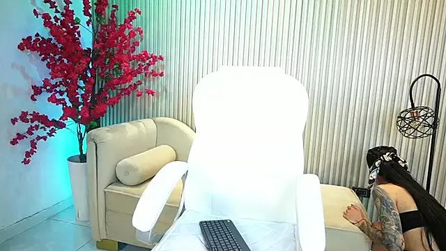 Freechat NicoleCrawft on StripChat