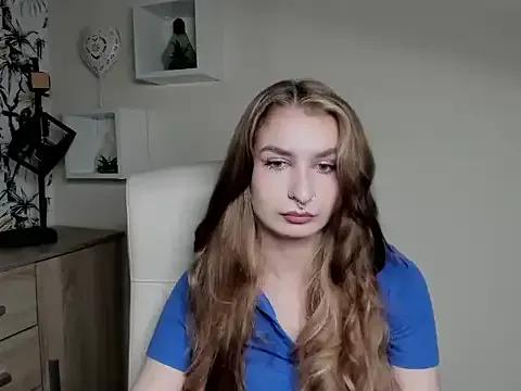 Freechat NinaBlond1 on StripChat