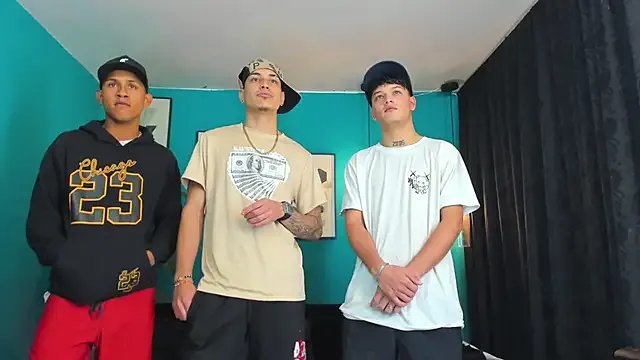 Oficial_KingOfHeavens on StripChat