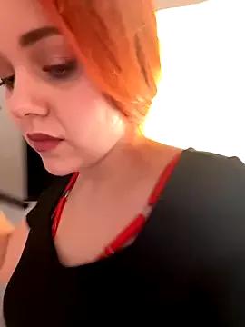 PollyVinice on StripChat 