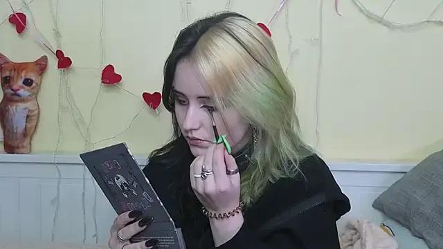 StripChat PortiaHedge is Freechat PortiaHedge — stand up and turn around