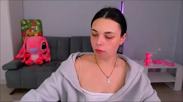 queenofthesense_ on StripChat 