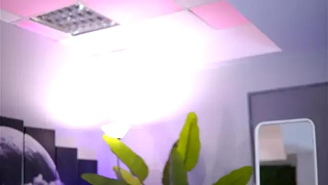 RaquelleVon on StripChat