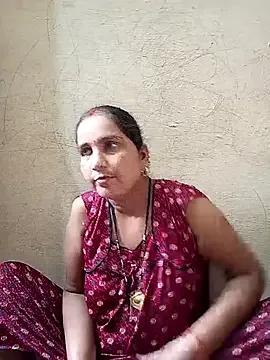 Freechat reemacouple007 on StripChat