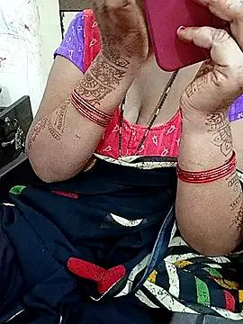 Freechat reemacouple007 on StripChat
