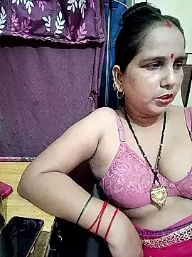 Freechat reemacouple007 on StripChat