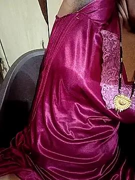 Freechat reemacouple007 on StripChat