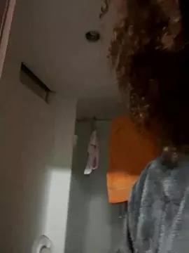 riri_brunnete on StripChat