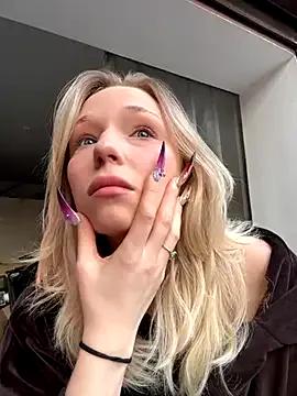 StripChat RollDolls is Freechat RollDolls — SQUATS ON YOUR FACE