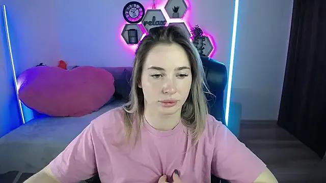 Freechat SabrinViolet on StripChat