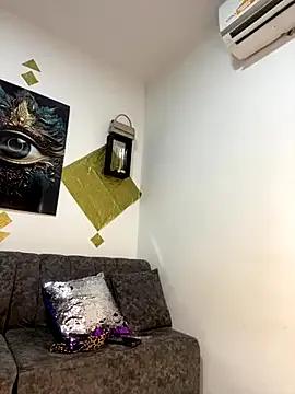 StripChat SaharQamar is Freechat SaharQamar — Totally naked +show oil