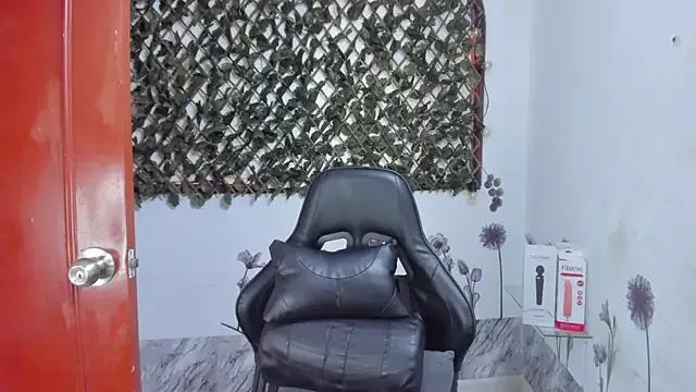 Freechat Sarahbrowm_ on StripChat