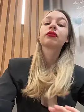 SashaCatt on StripChat